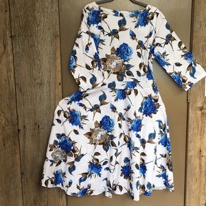 Vintage look! Blue Floral; ballet neck sassy.